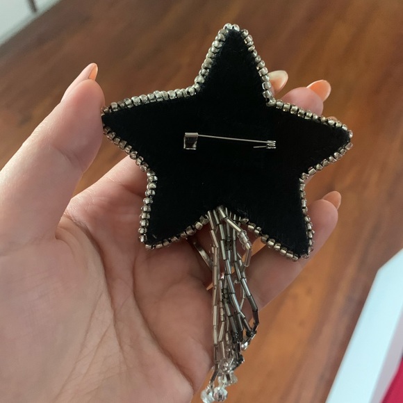 Star Brooch - Picture 4 of 5